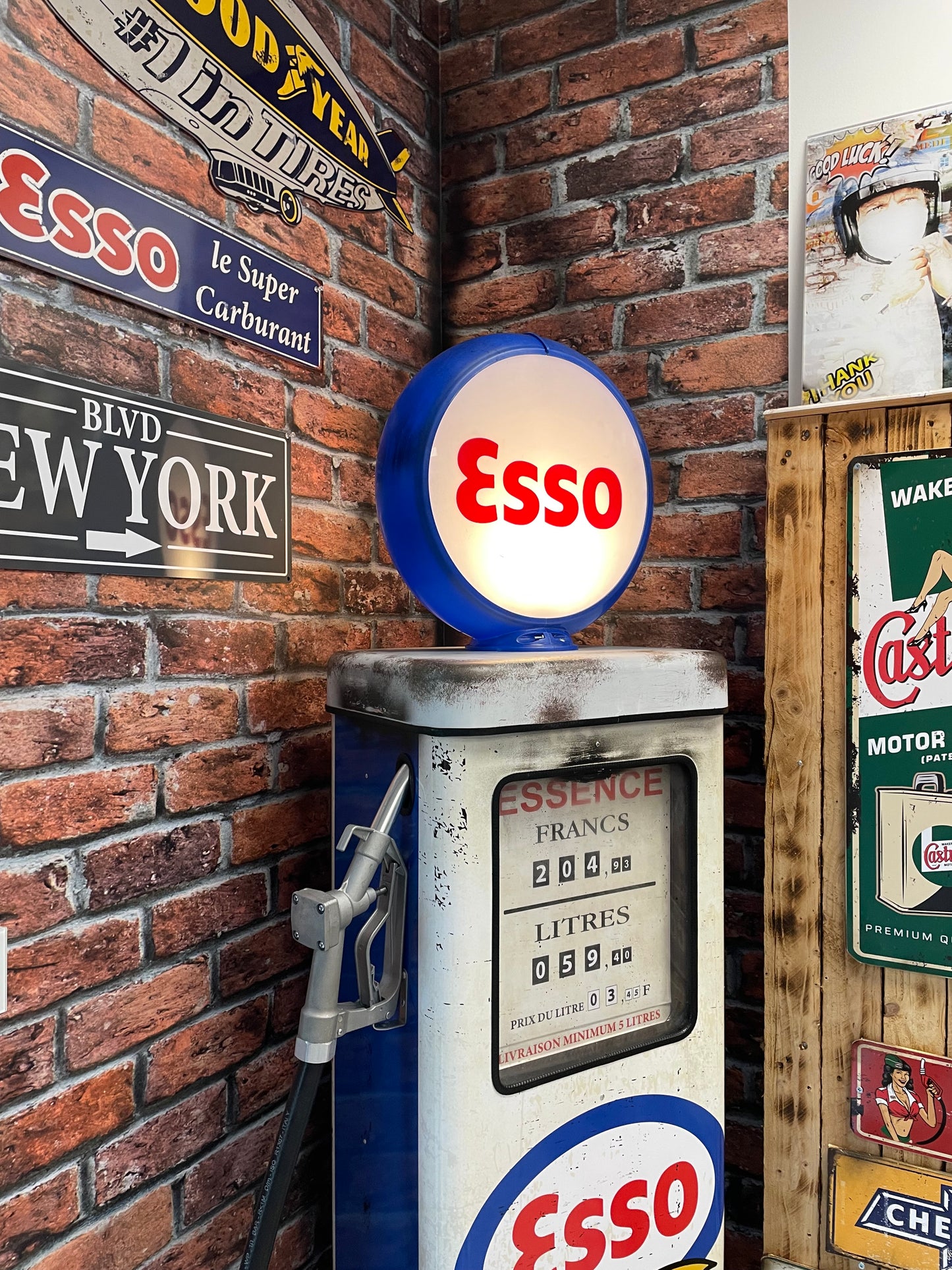 Pompe à essence esso 175cm