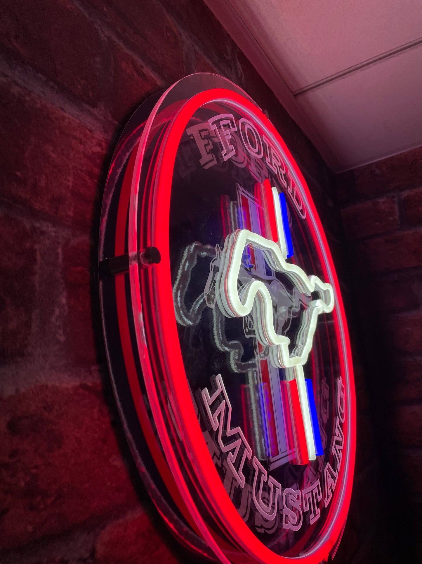 Néon Ford mustang