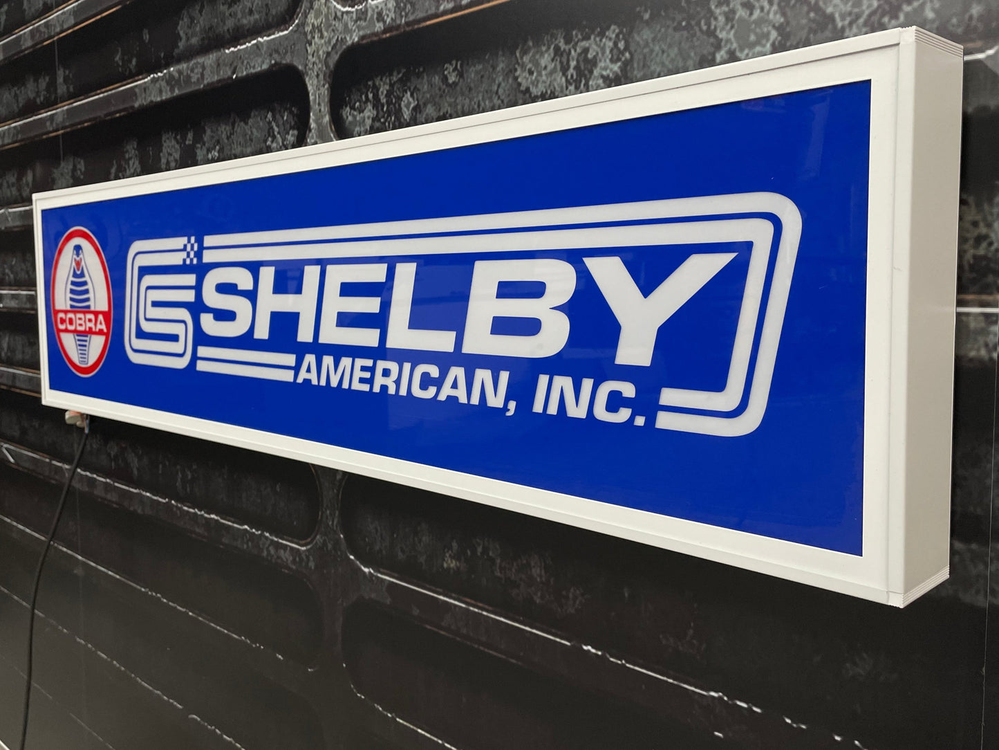 Enseigne lumineuse Shelby